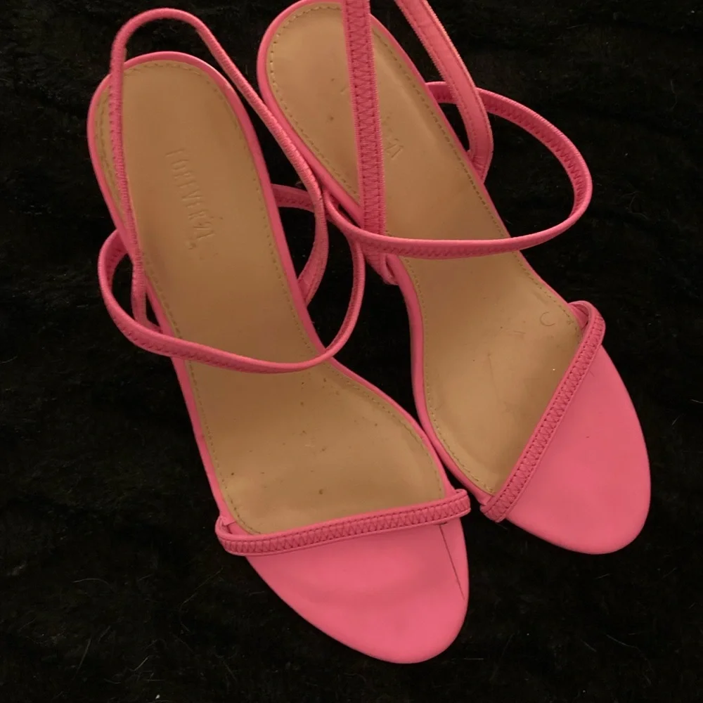 Elegant Pink Heels - Picture 2 of 2